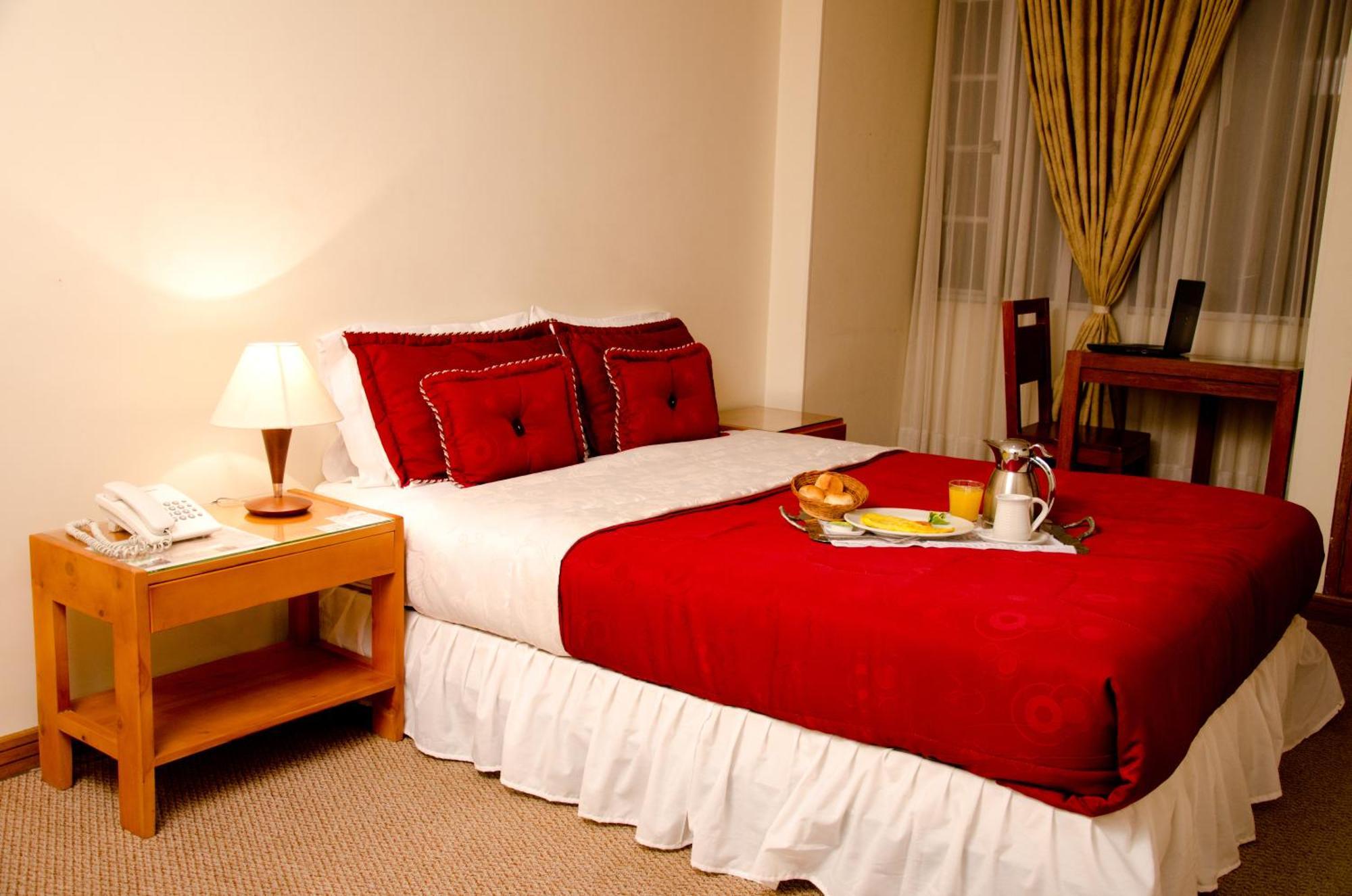 Hotel Casa La Riviera 3*