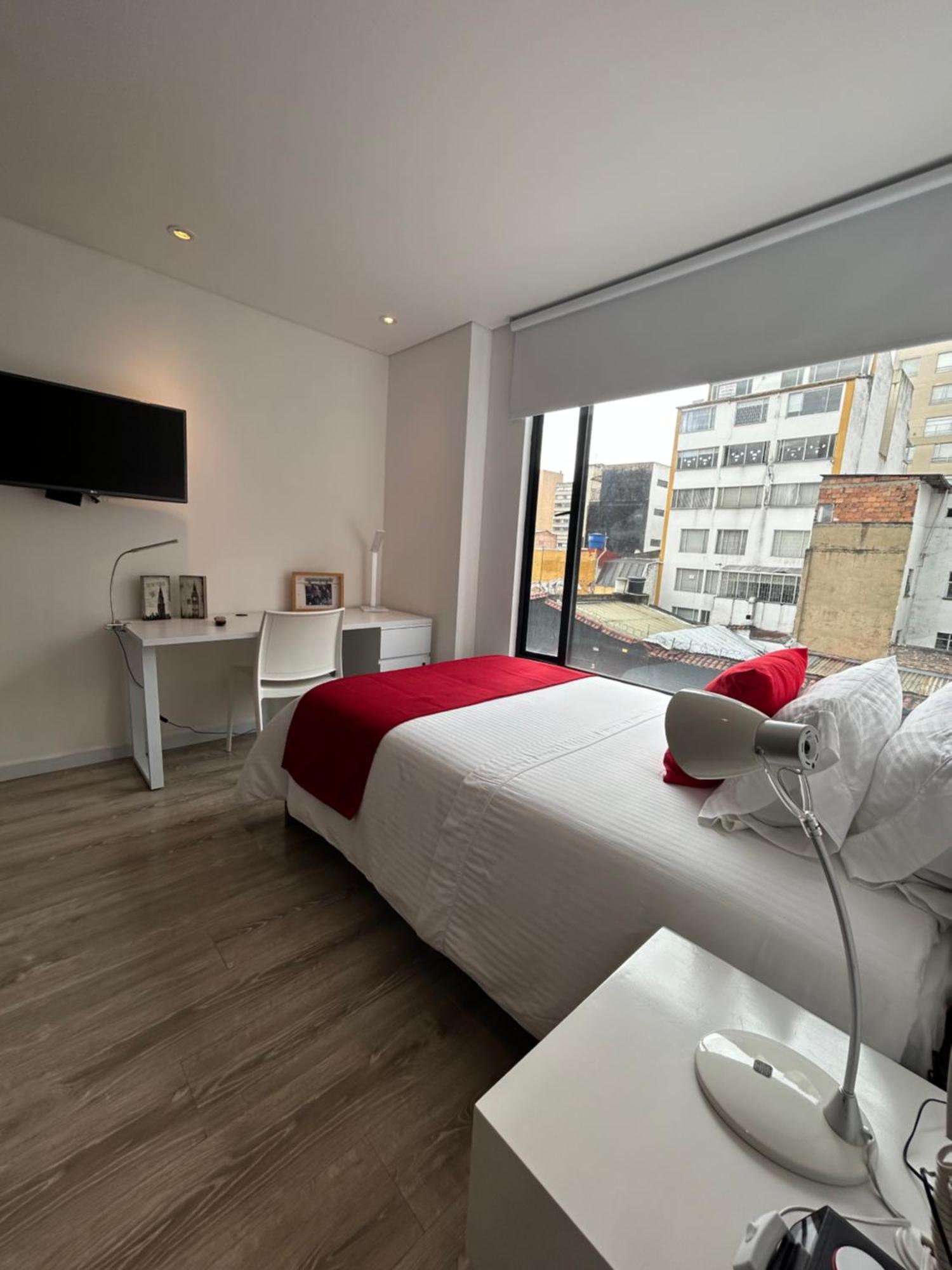 Hotel Esstudia 17-4 3*