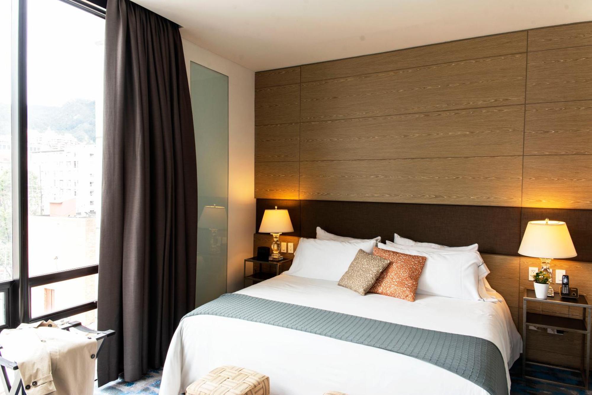 Apartahotel 8010 Urban Living- Luxury Experience