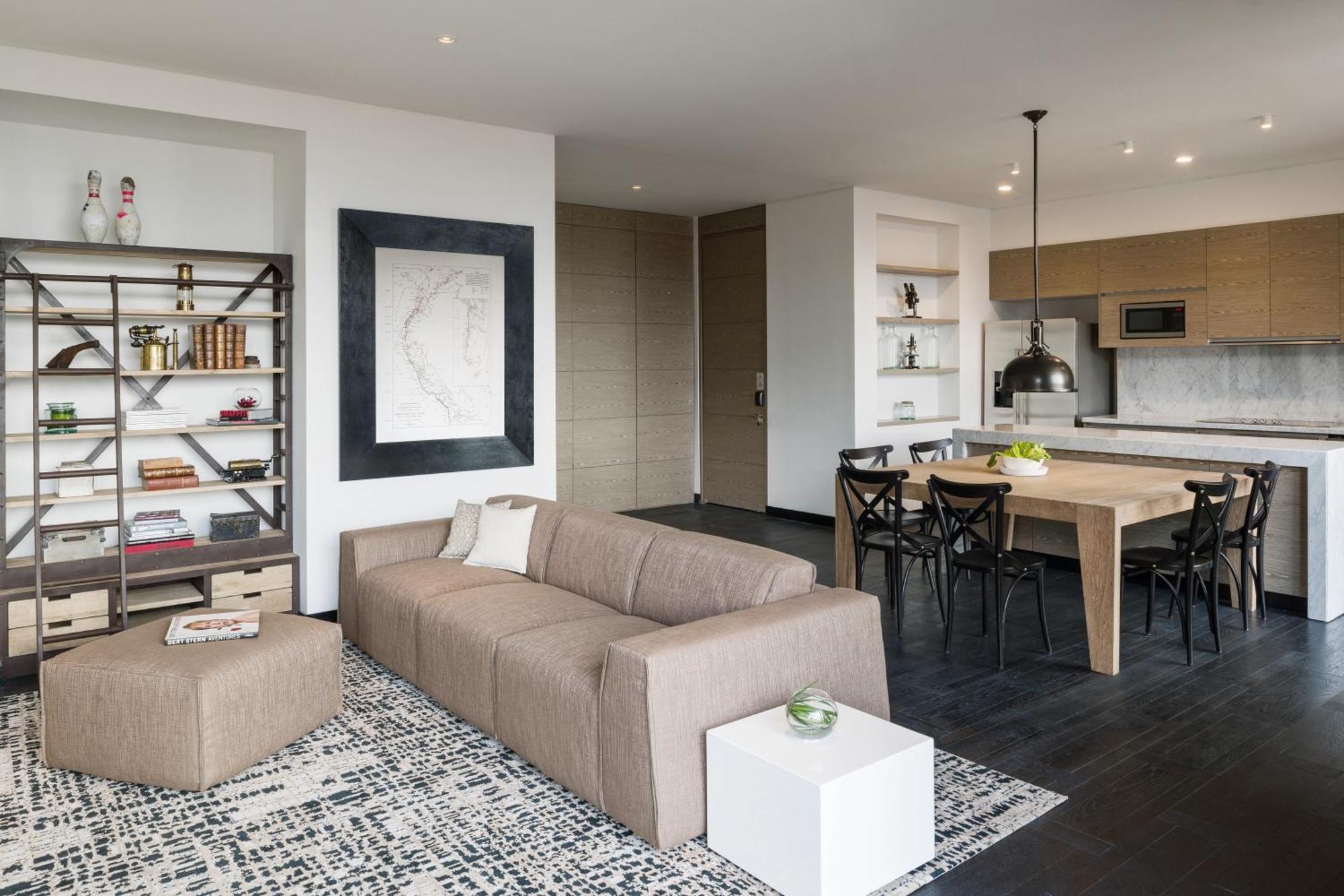 8010 Urban Living- Luxury Experience