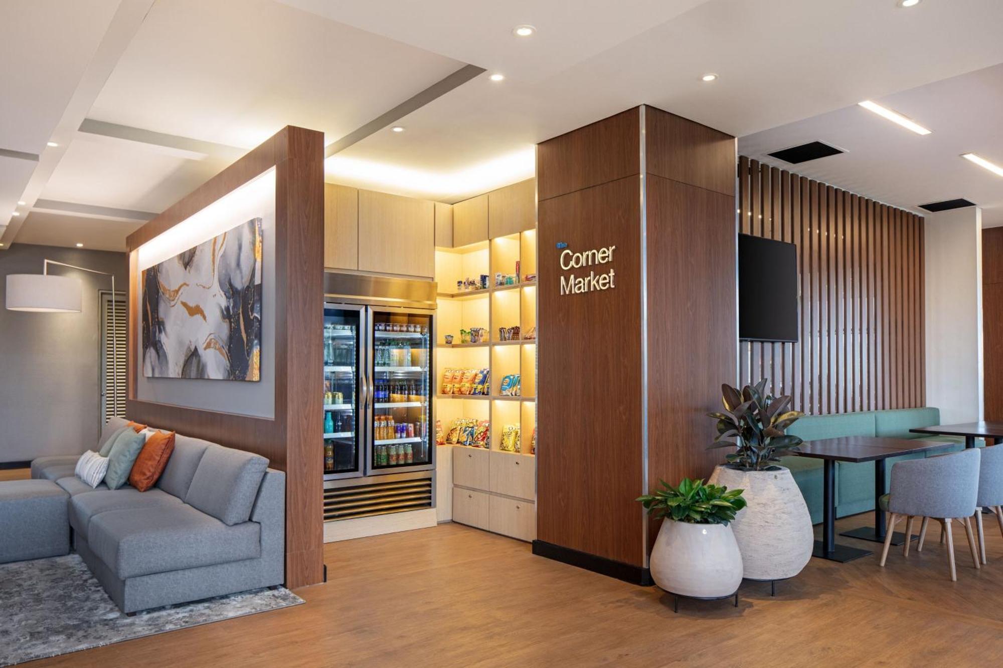 Tryp By Wyndham Embajada Hotel 4*
