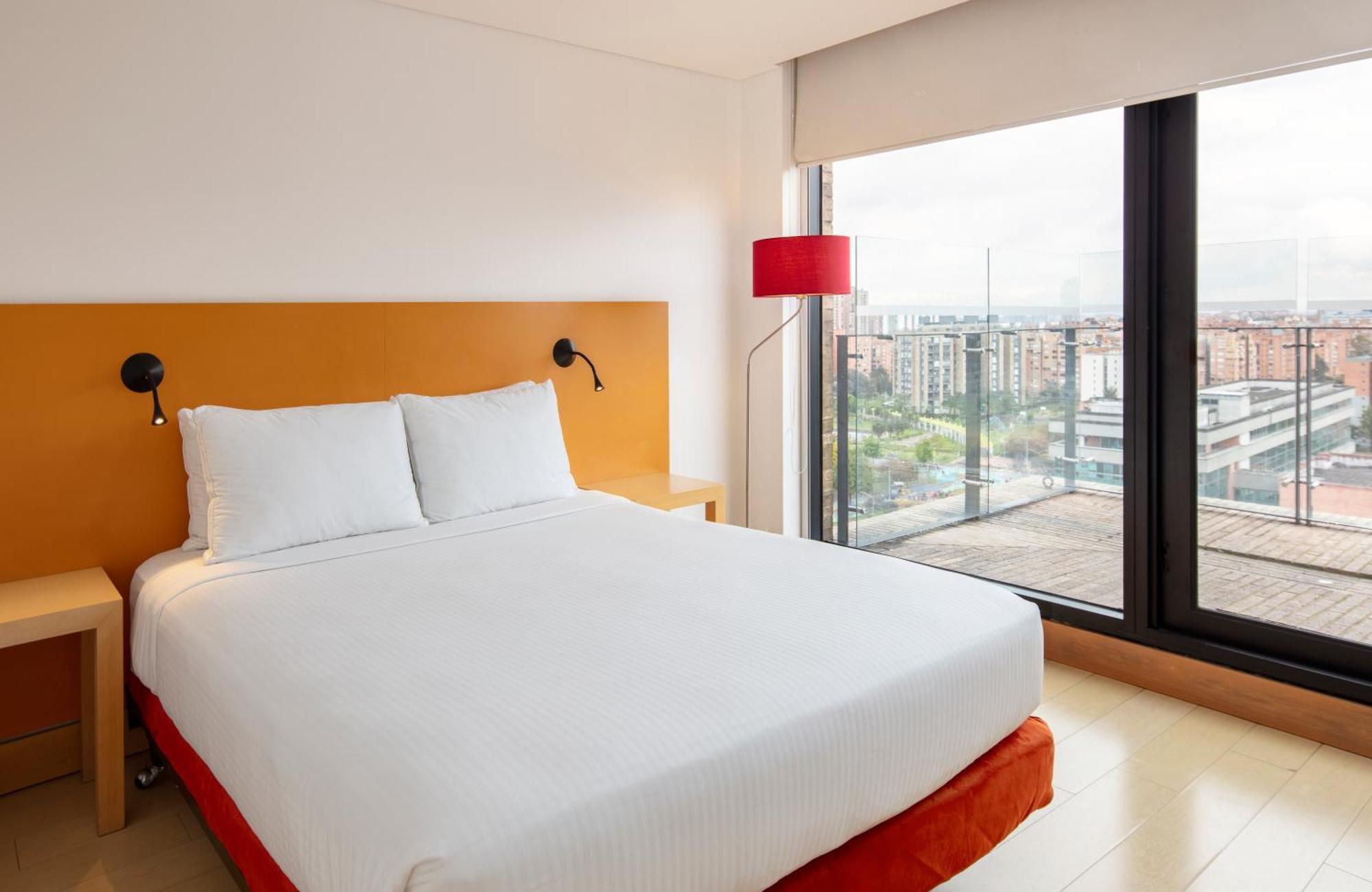 Tryp By Wyndham Embajada Hotel 4*