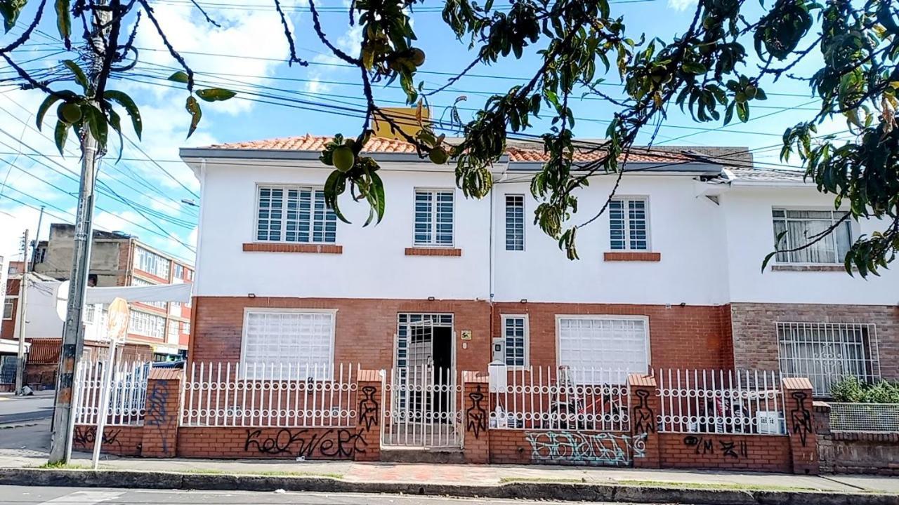 Apartasuites Manzini Apartamento Bogotá