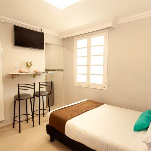 Apartasuites Manzini *