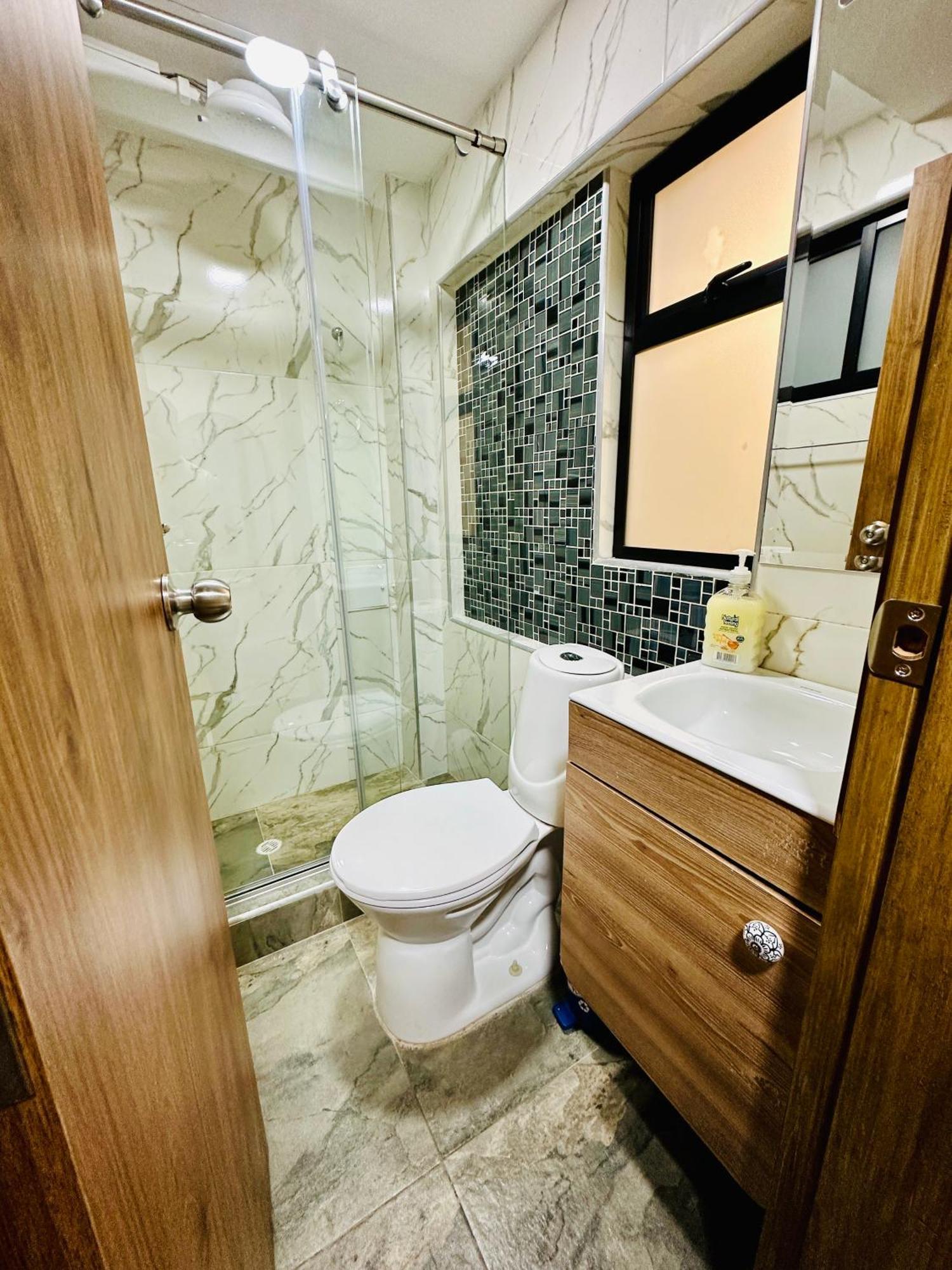 Private Close To The Dorado Airport Bed and breakfast *