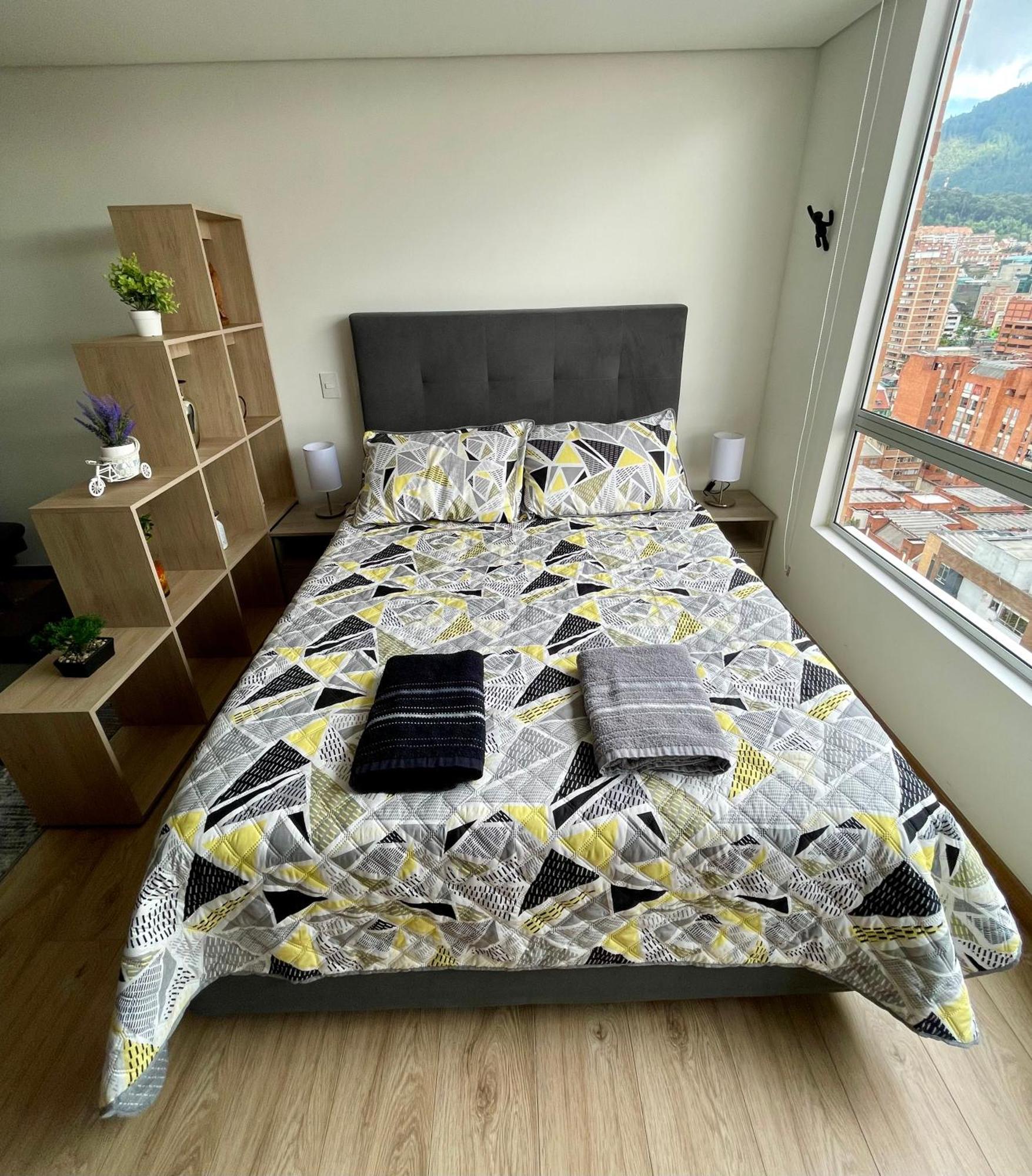 Apartaestudio/loft - Ultimo Piso - Hermosa Vista * Bogotá