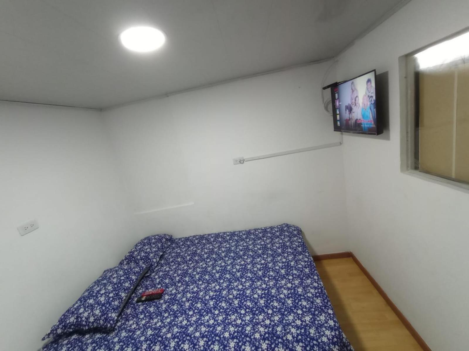 Cerca Al Club Militar Embajada Americana, Corferias Apartamento *