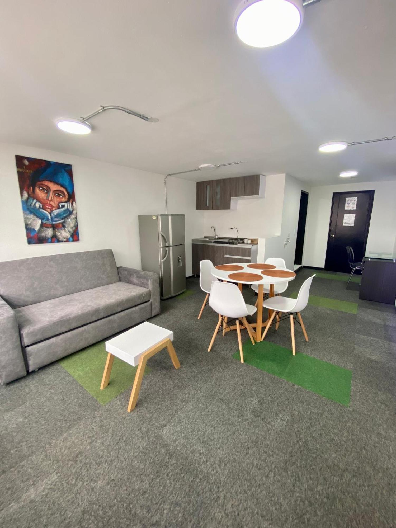 Apartamento Home76 Sas *
