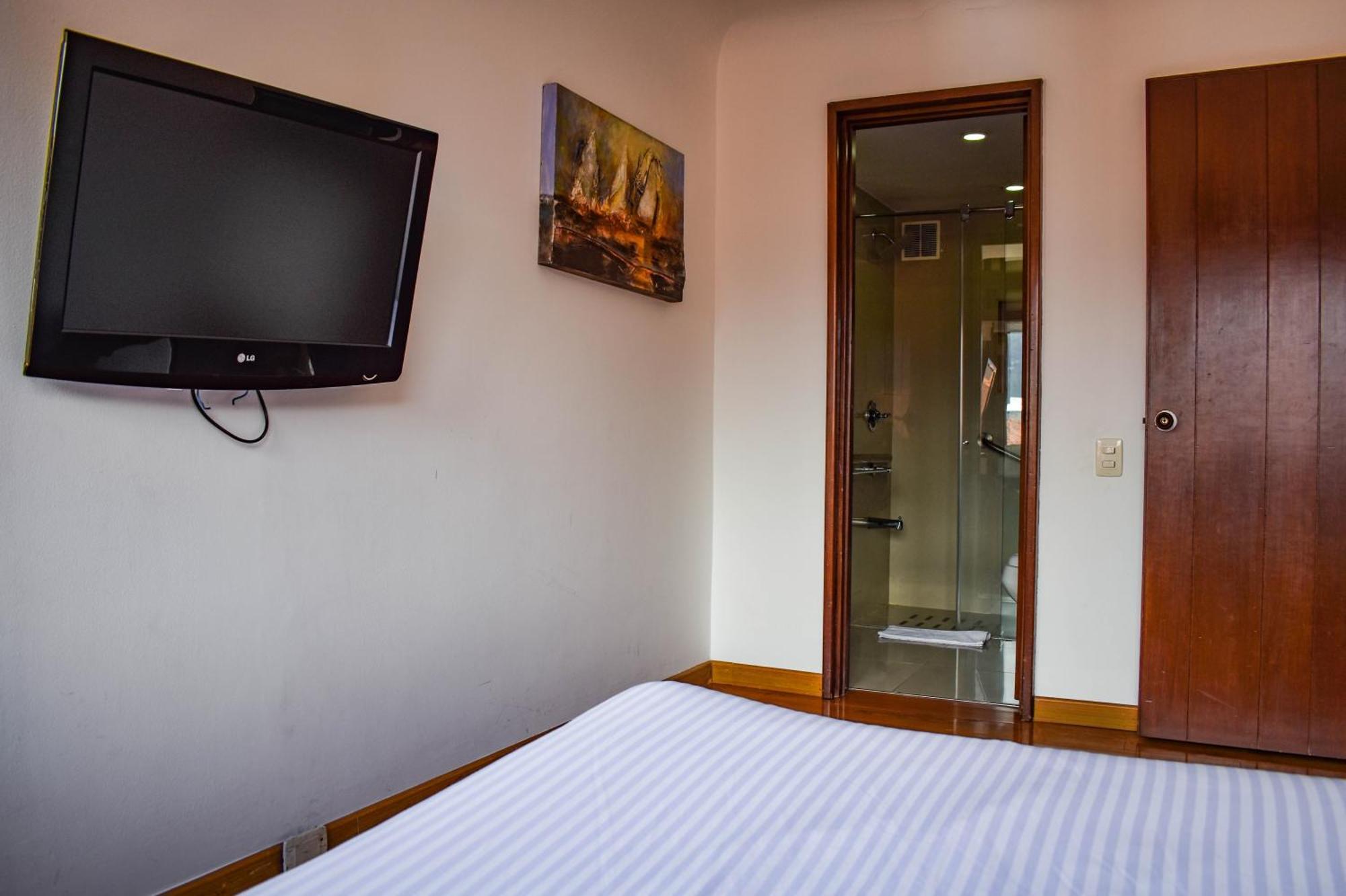 Apartahotel Cora 127 Plenitud 4*