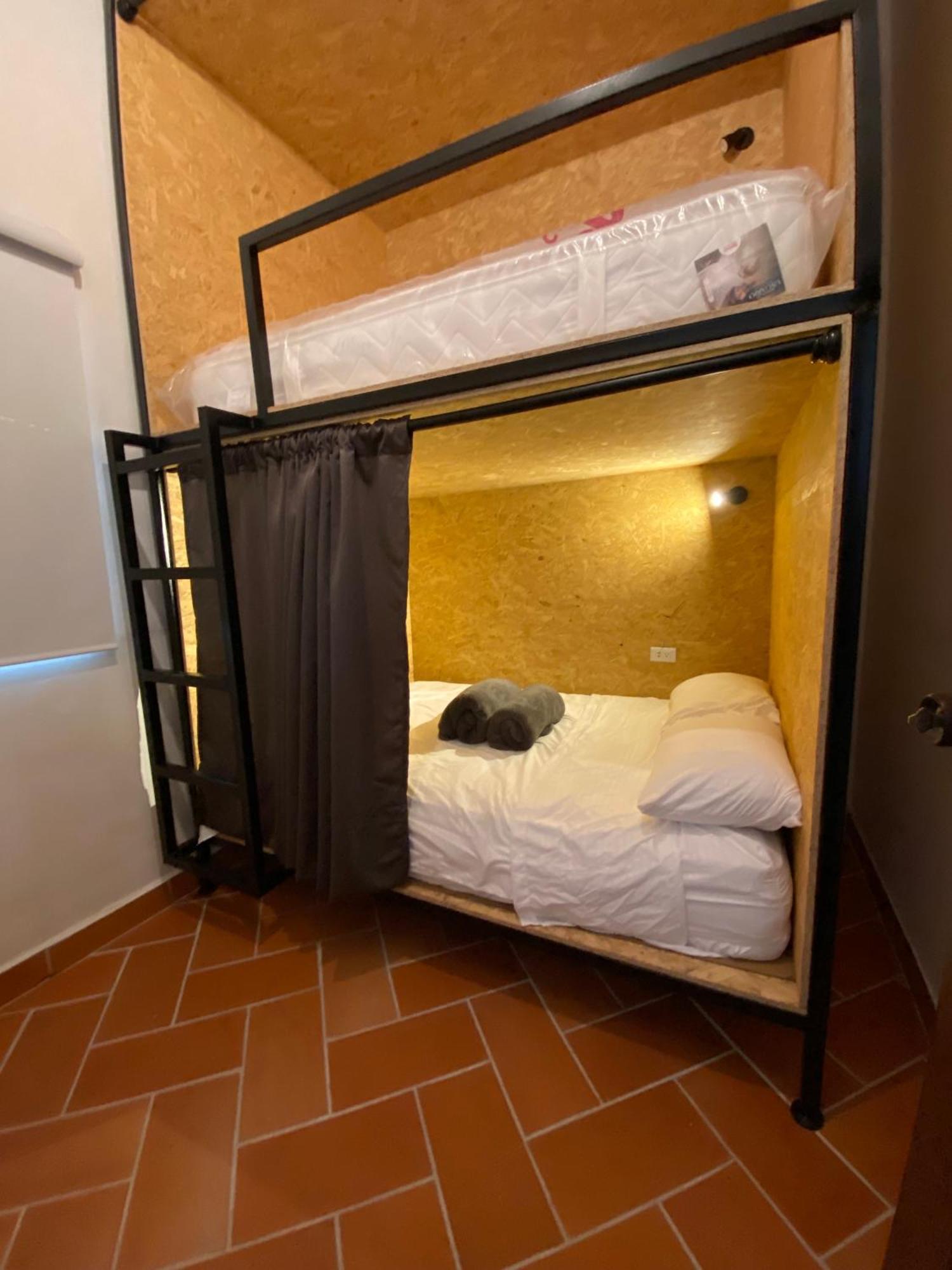 Banana Guest house *