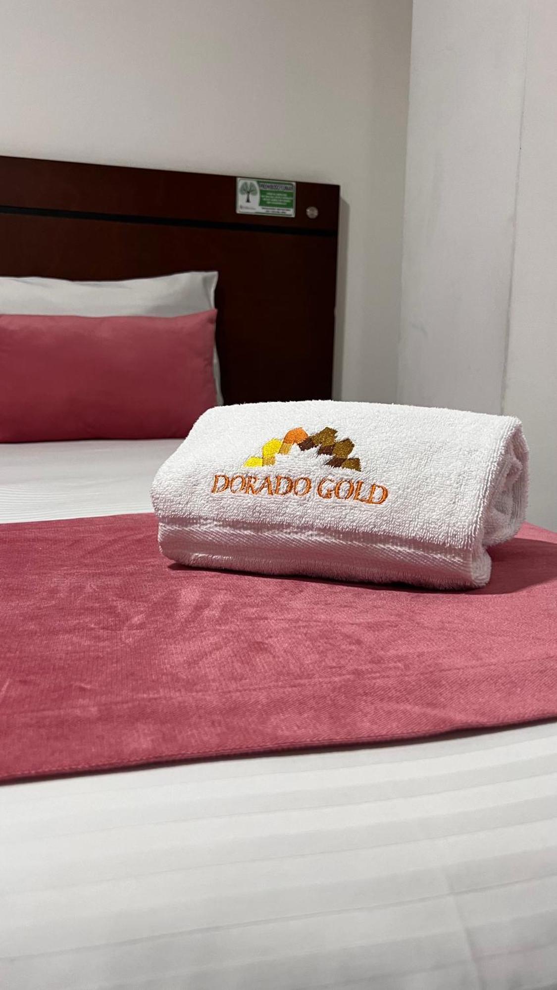 Dorado Gold Airport 3*