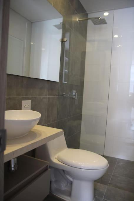 16 Torre Barcelona Apartment, Center Apartamento