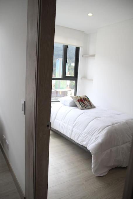 16 Torre Barcelona Apartment, Center