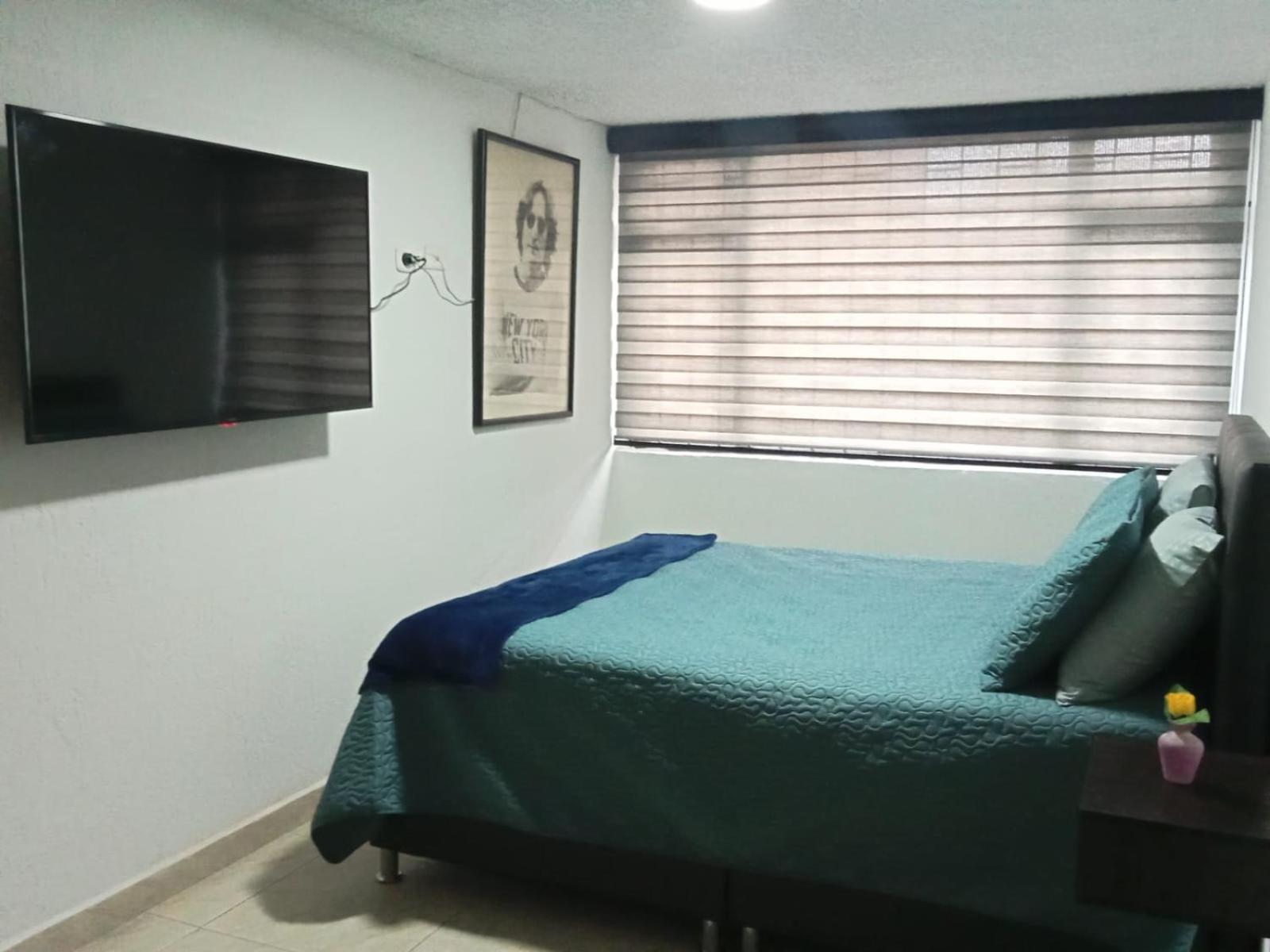 Hermosa Iluminada Habitación en casa particular