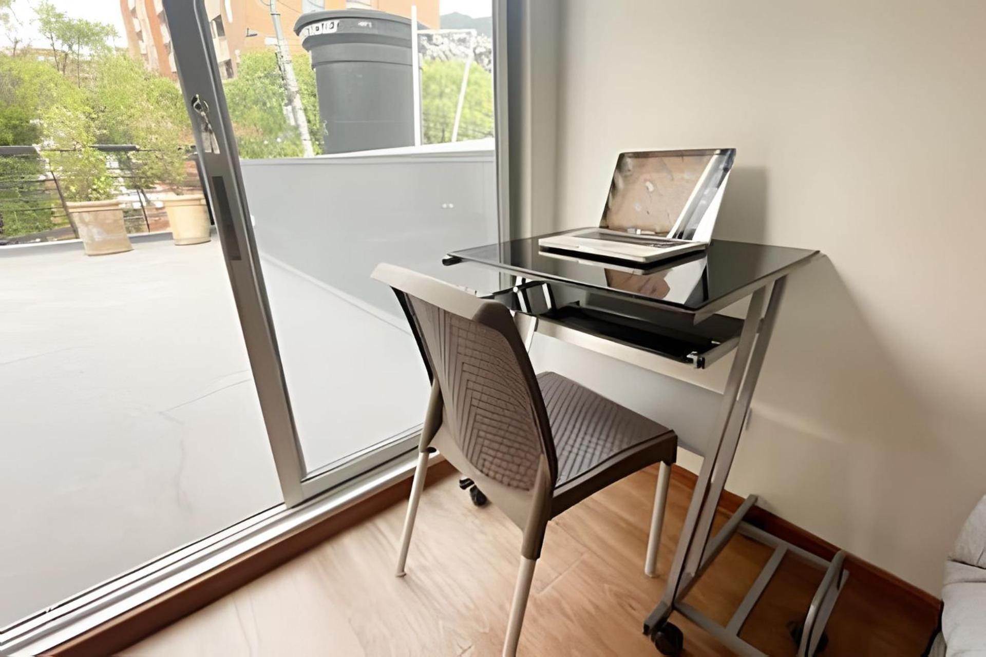 Apartamento Super Tv, Wi Fi Y Parqueadero Gratis *