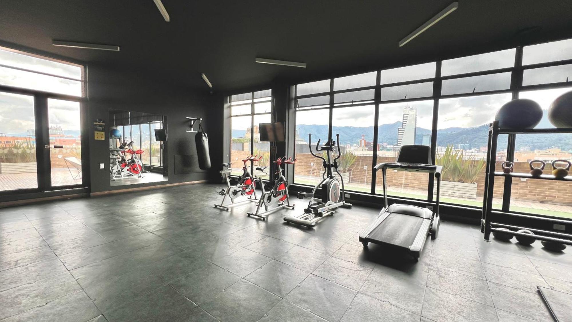 With Amenities, Coworking, Service, Gym Bogotá