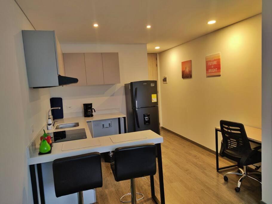 Cozy Private Loft In Country Club, Apartamento Bogotá