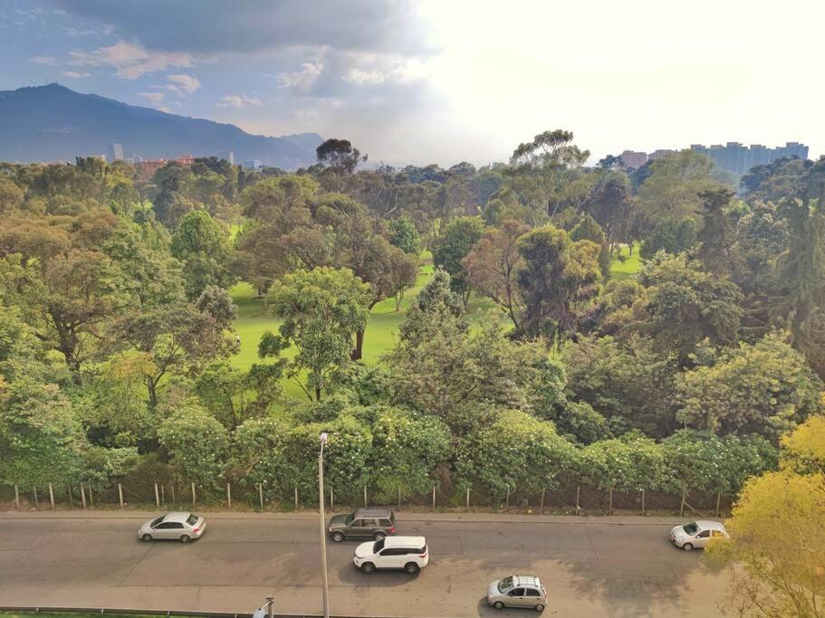 Apartamento Cozy Private Loft In Country Club, Bogotá