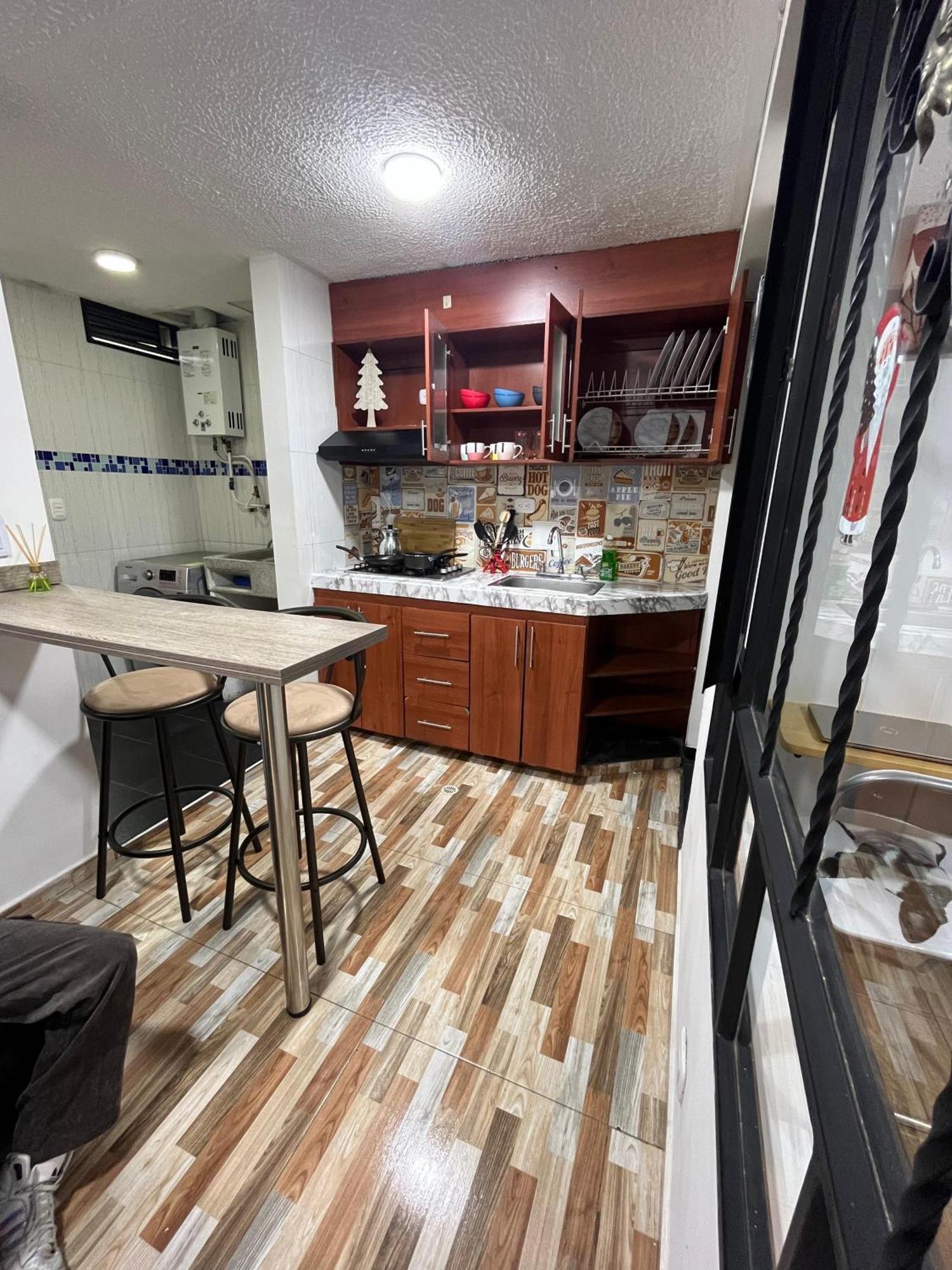 Apartasuite Privado Cerca Al Aeropuerto Apartamento Bogotá