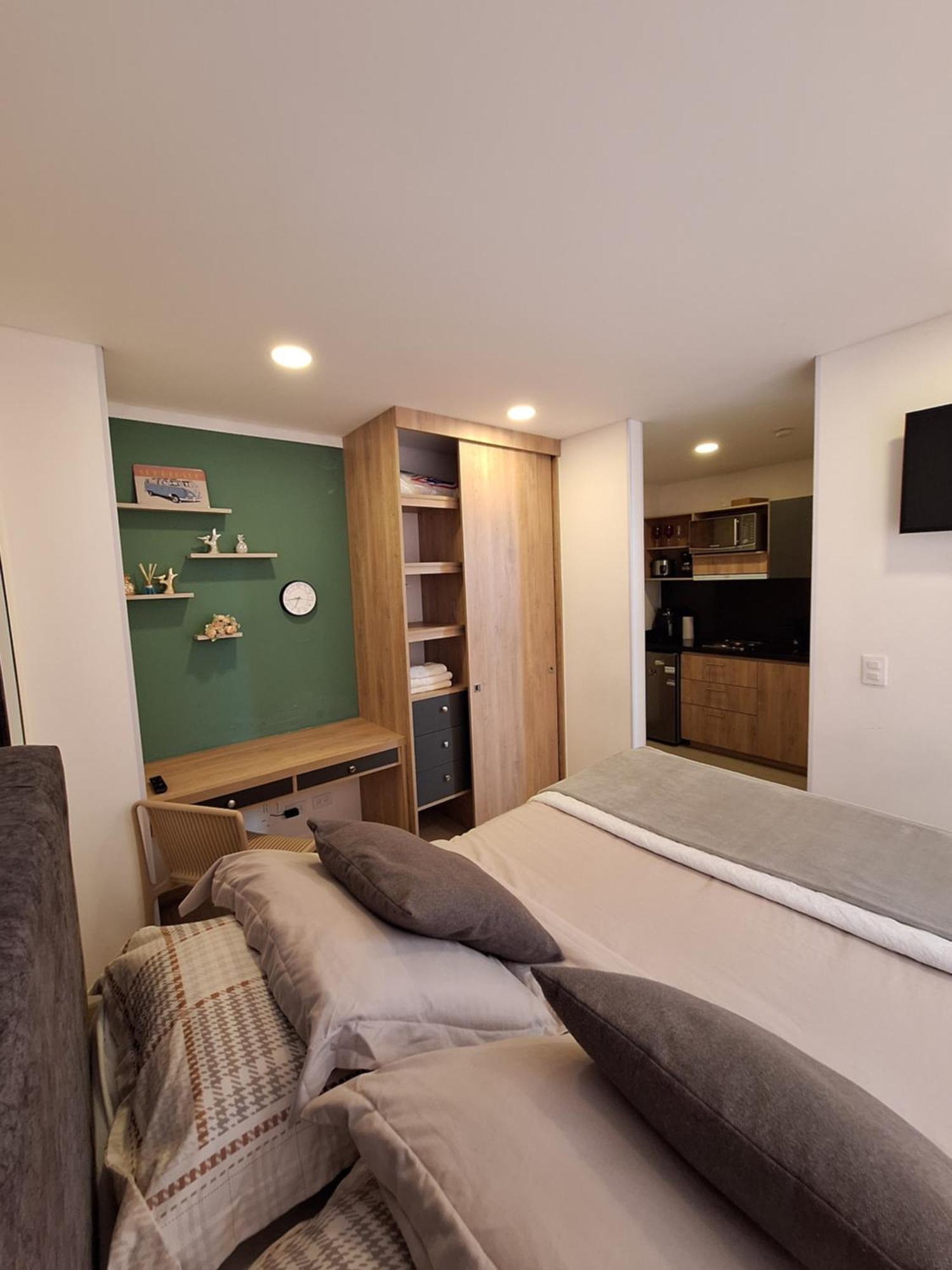 Estudio En Edificio Con Piscina Climatizada Bogotá