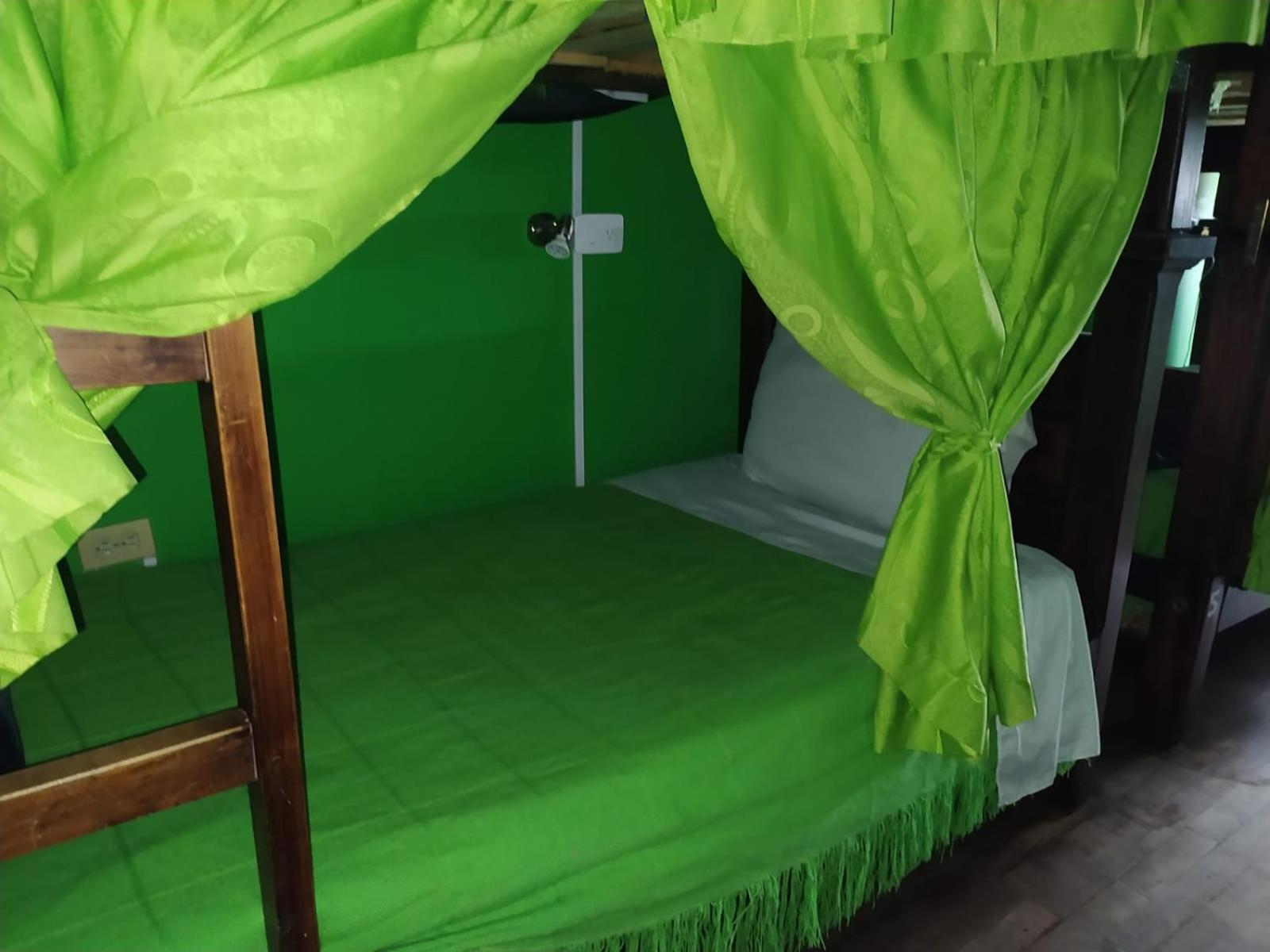 82hostel Hostal *