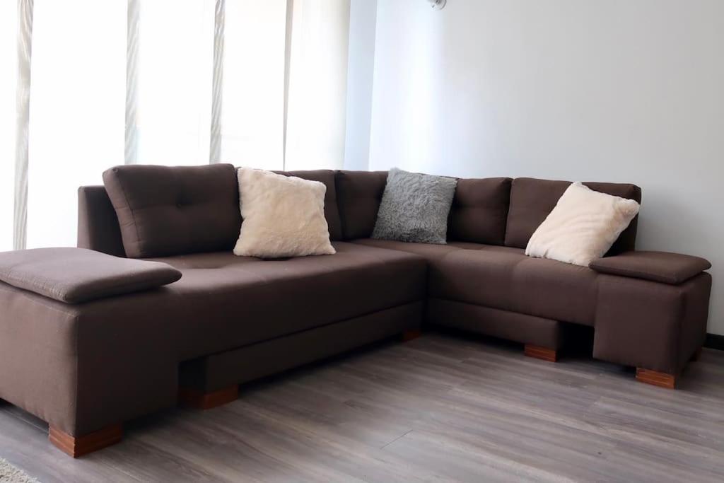 3 Bed Apartment, Near El Dorado Airport Apartamento