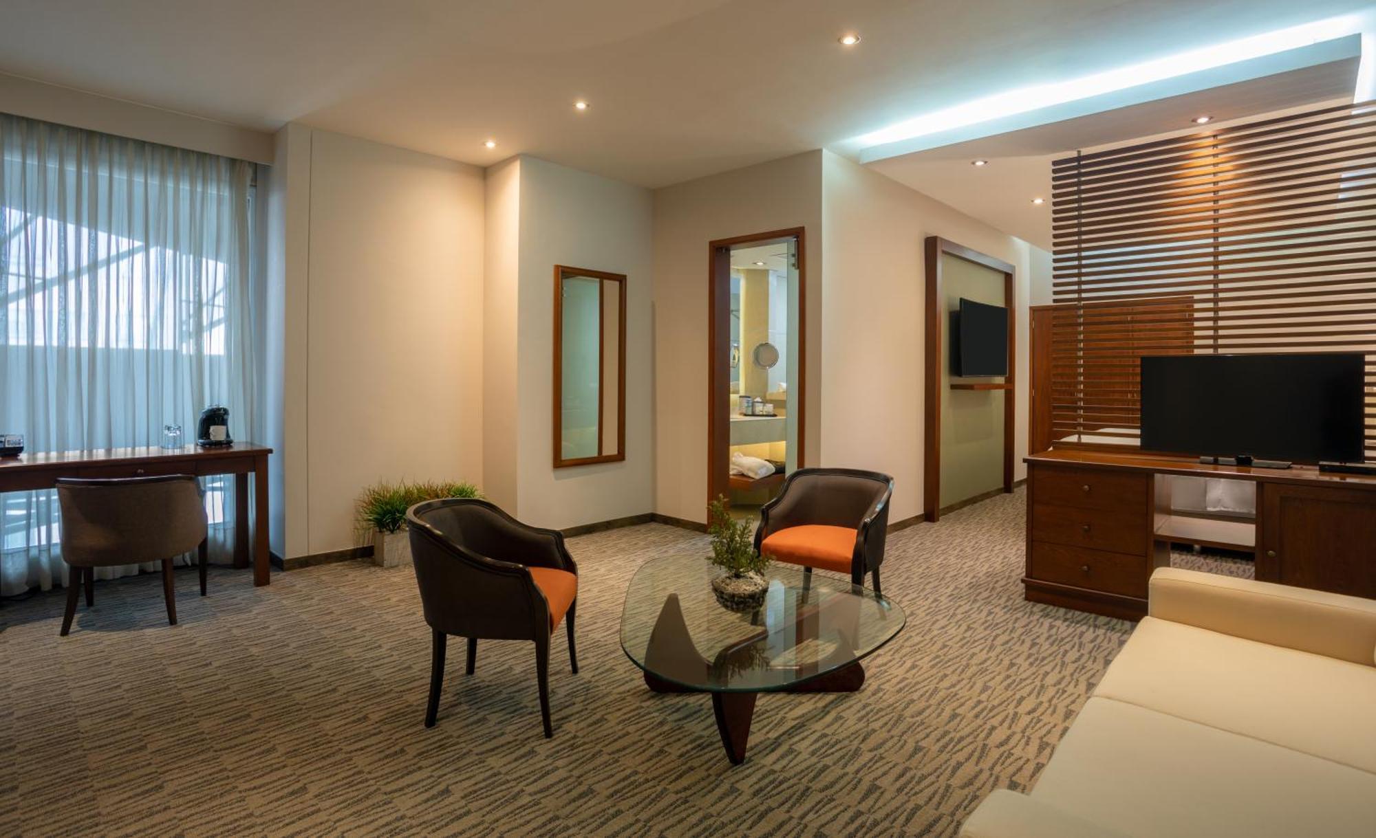 Sheraton Hotel 5*