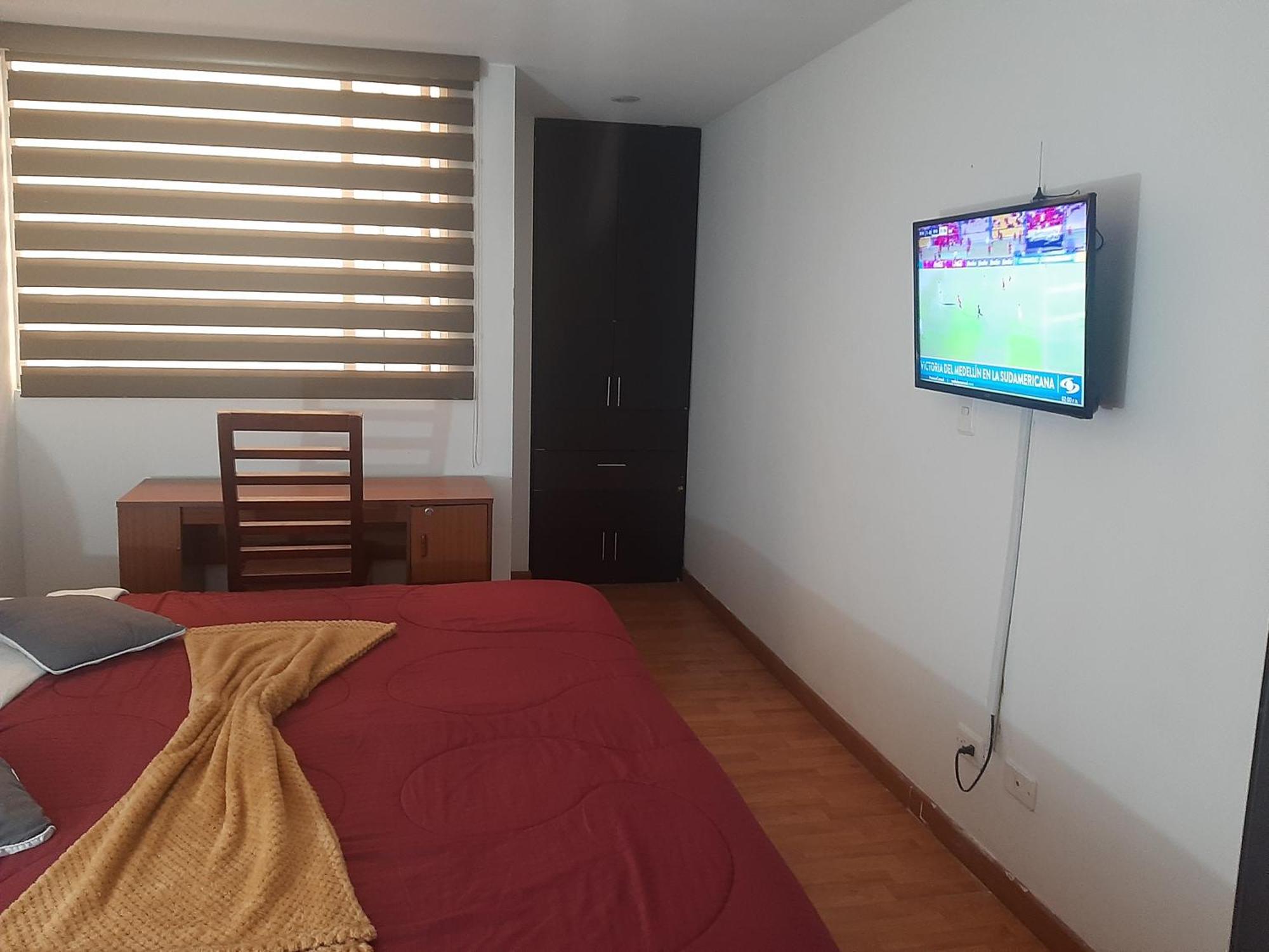Apartamento Sector De Corferias , Y A 5 Cuadras, Embajada Americana 10 Cuadras, Cerca Al Can , G 12 , Universidad Nacional , Aeropuerto A 2 Cuadras Estacion Ciudad Universitaria Marque-tresdiecisietecincoveintisieteveintiseistreintayu