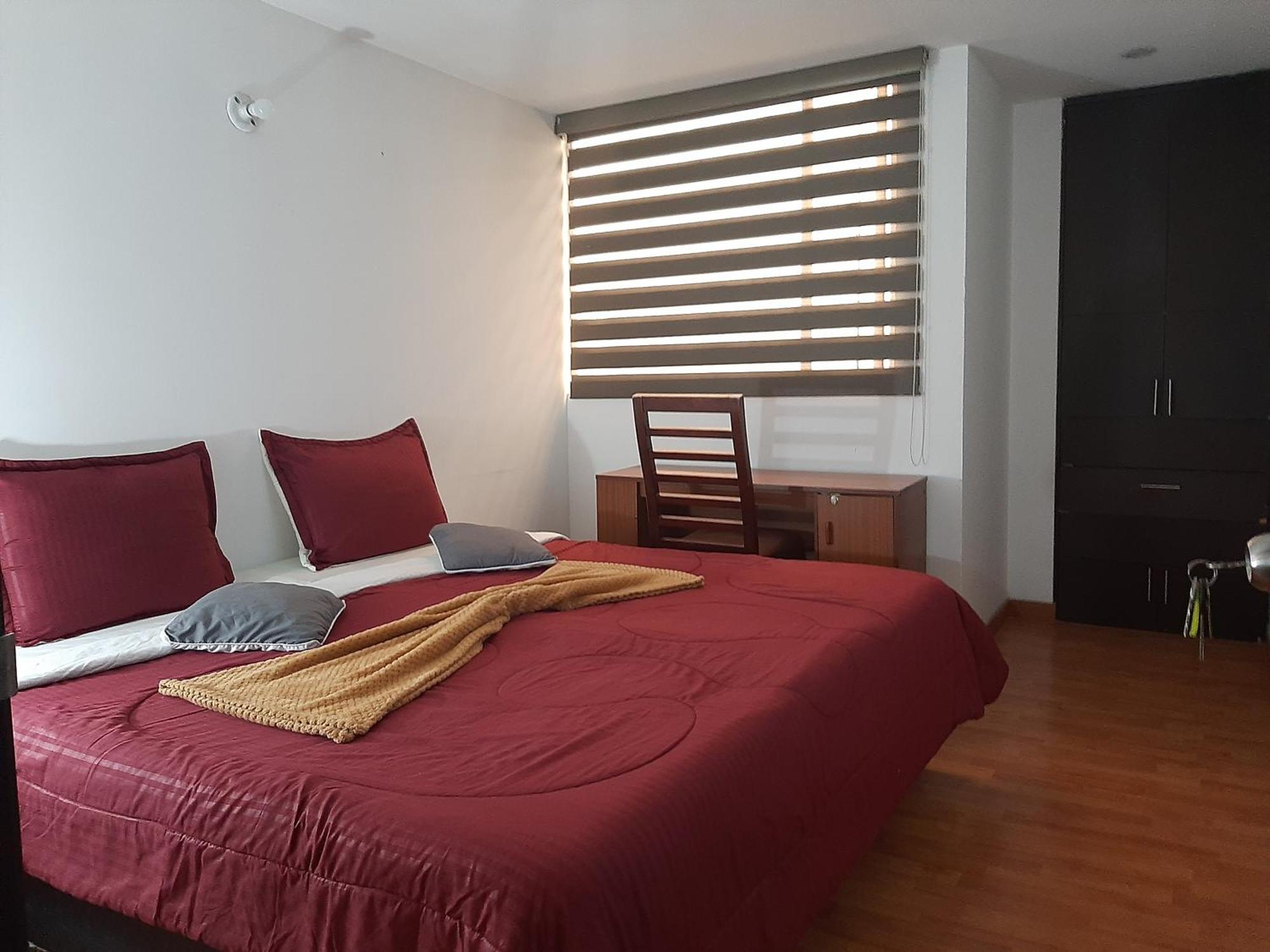 Apartamento Sector De Corferias , Y A 5 Cuadras, Embajada Americana 10 Cuadras, Cerca Al Can , G 12 , Universidad Nacional , Aeropuerto A 2 Cuadras Estacion Ciudad Universitaria Marque-tresdiecisietecincoveintisieteveintiseistreintayu *