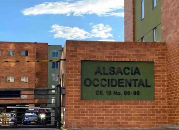 Apartamento Pleasant Level Close To Shops Bogotá