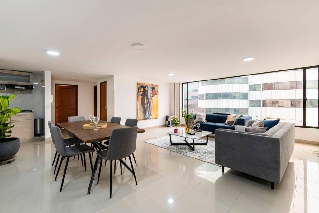Amplio Apartamento En Bogota, Chico Bogotá