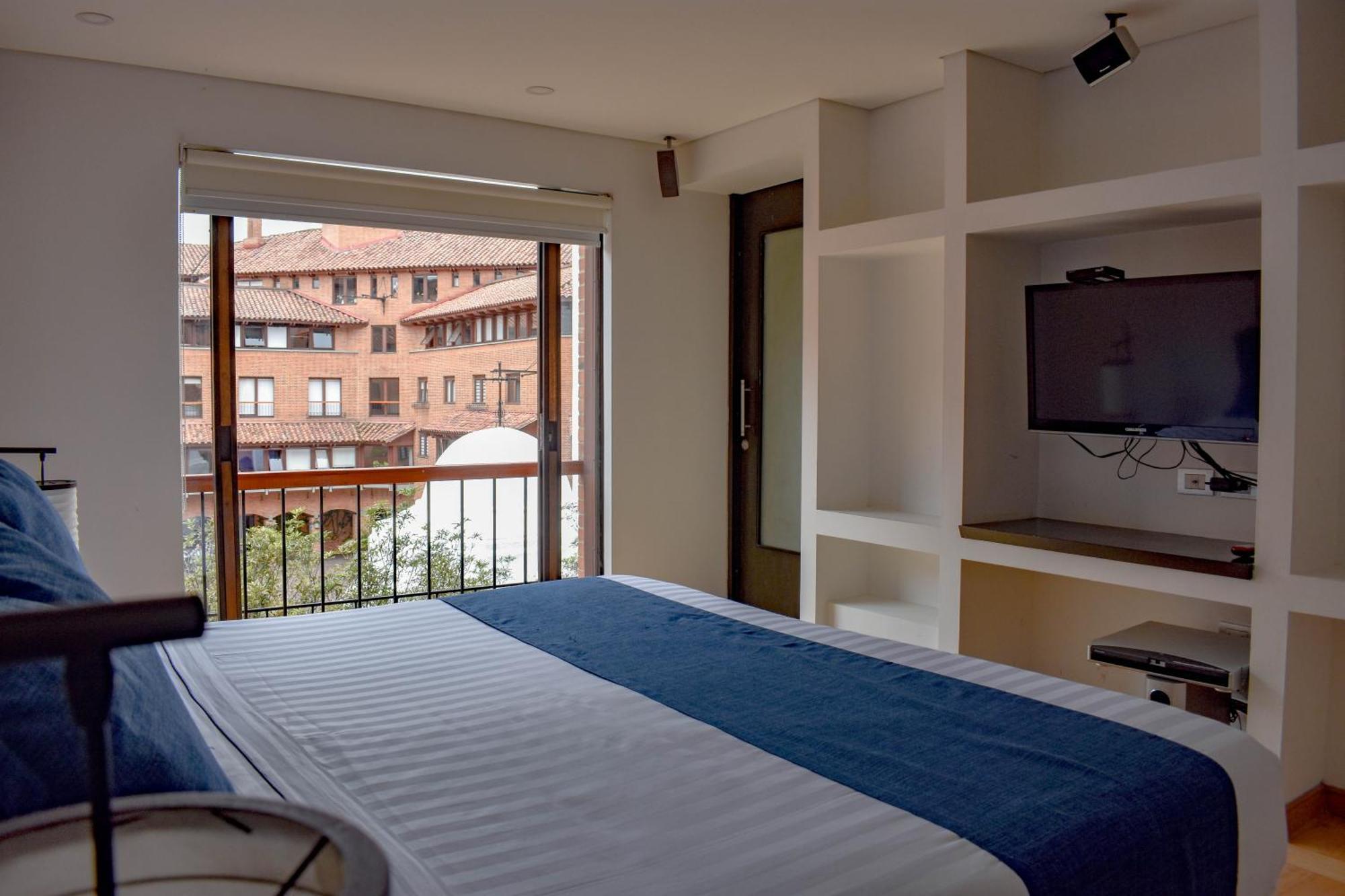 Apartahotel Cora 127 Plenitud 4*