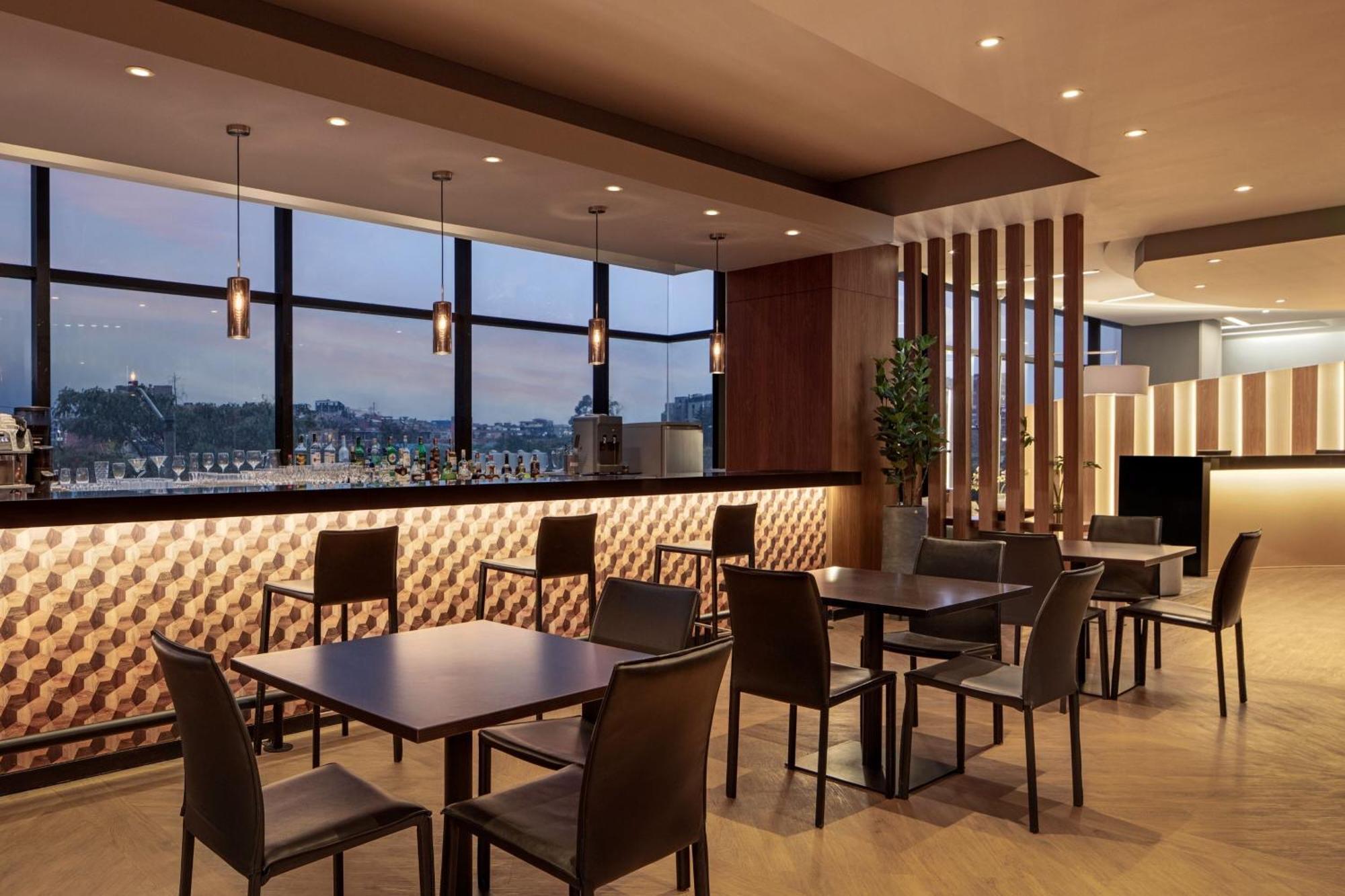 Tryp By Wyndham Embajada