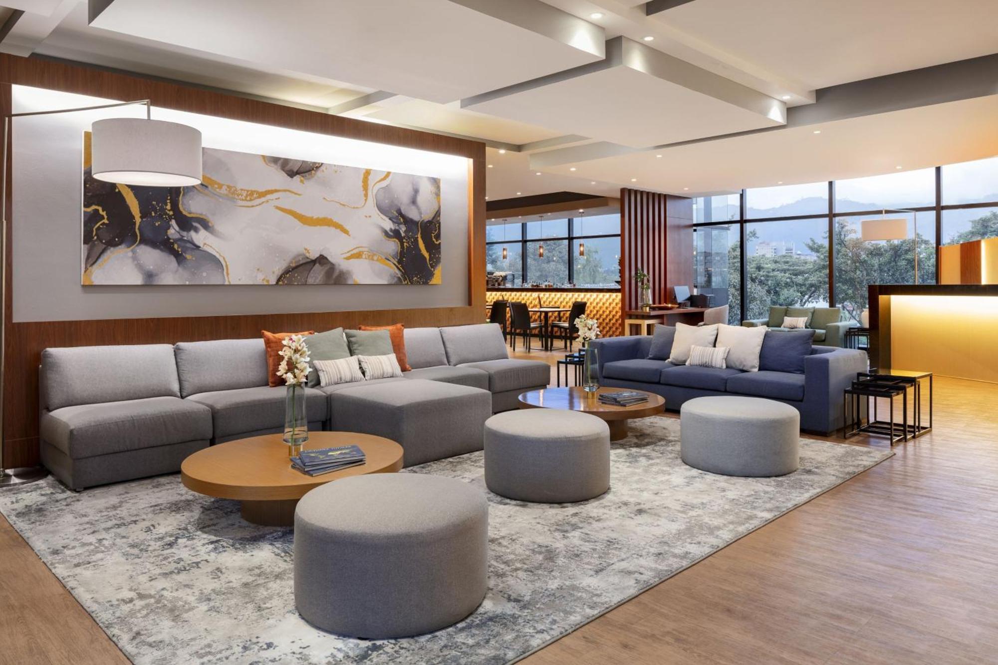 Tryp By Wyndham Embajada 4*