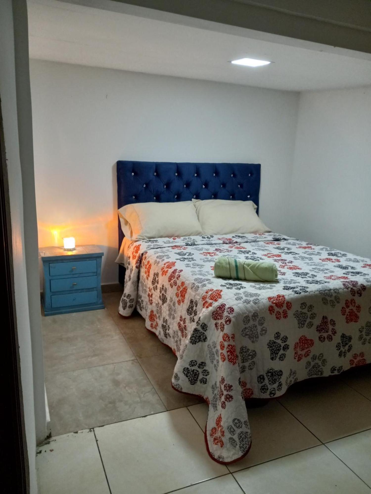 Apartamento Cerca Al Aeropuerto, Toma De Fotos Huellas Visa Embajada Eeuu 700 Bogotá