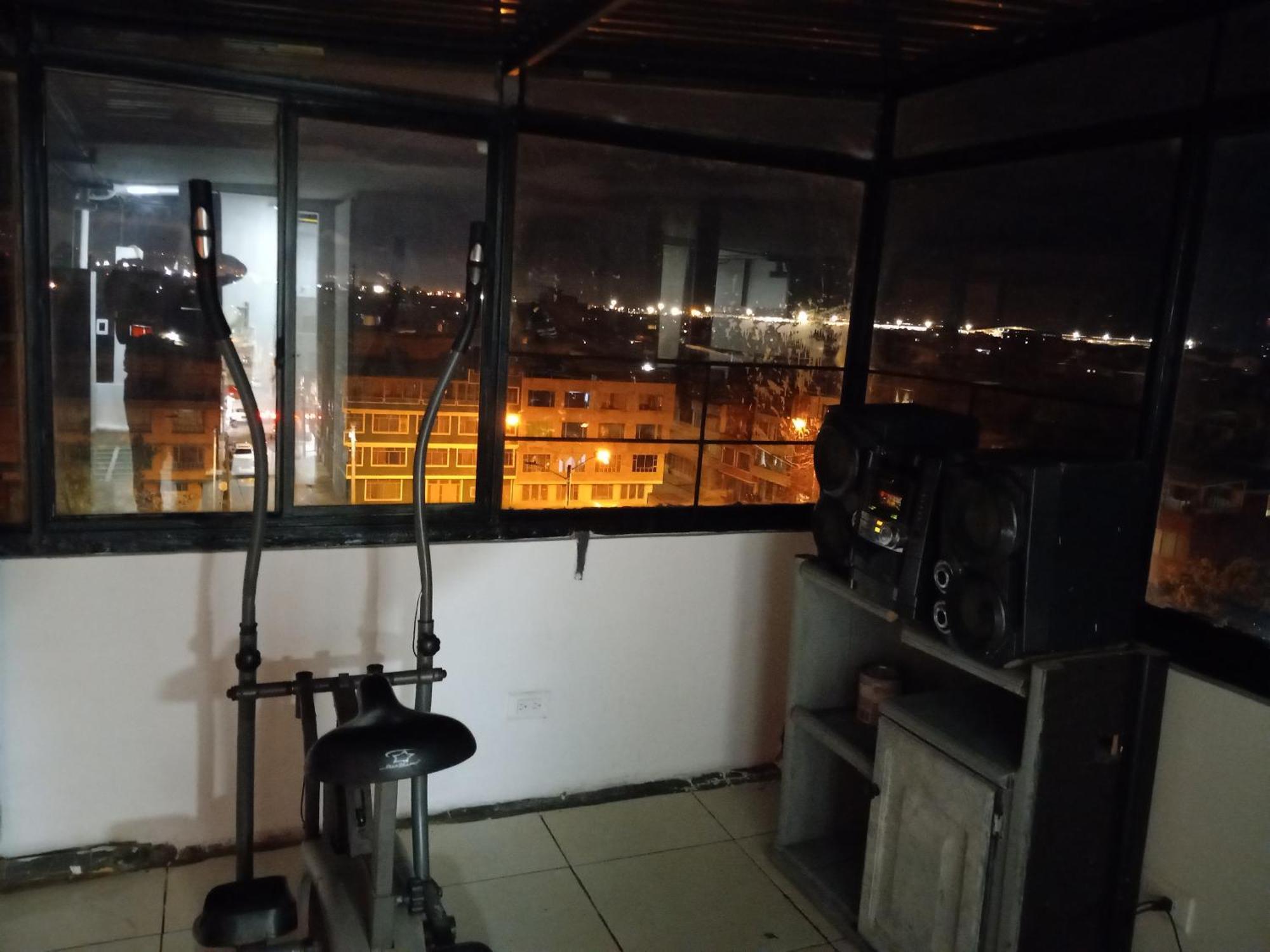 Apartamento Cerca Al Aeropuerto, Toma De Fotos Huellas Visa Embajada Eeuu 700 Bogotá