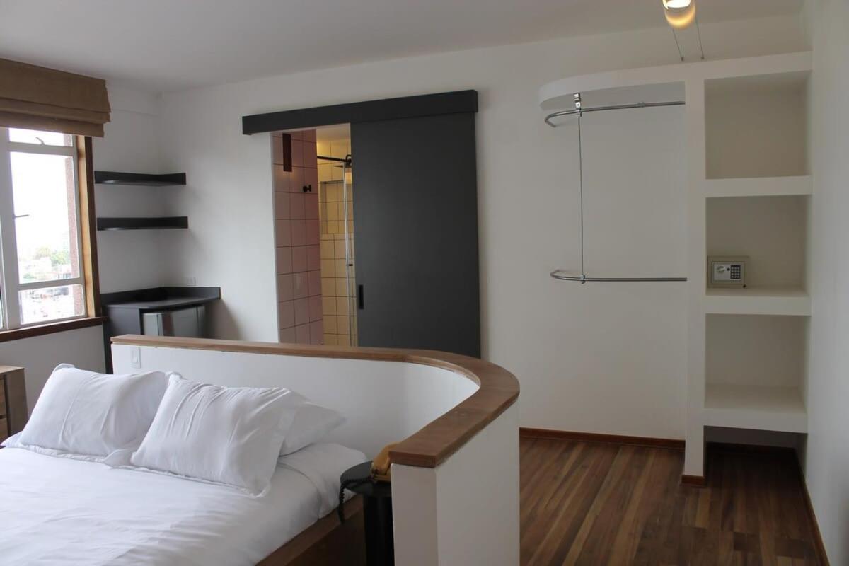 Amazing Vintage In Centro Internacional Apartment Bogota