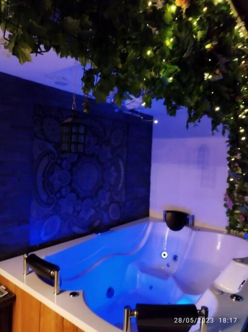 Apartamento Penthouse Con Jacuzzi Y Chimenea Bogotá