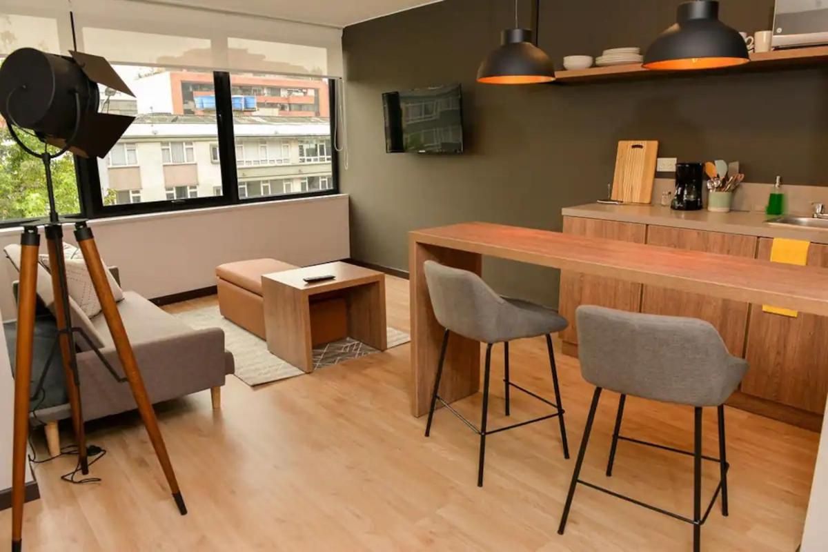 Great Space In Perfect Area! Walk Everywhere! Bogotá