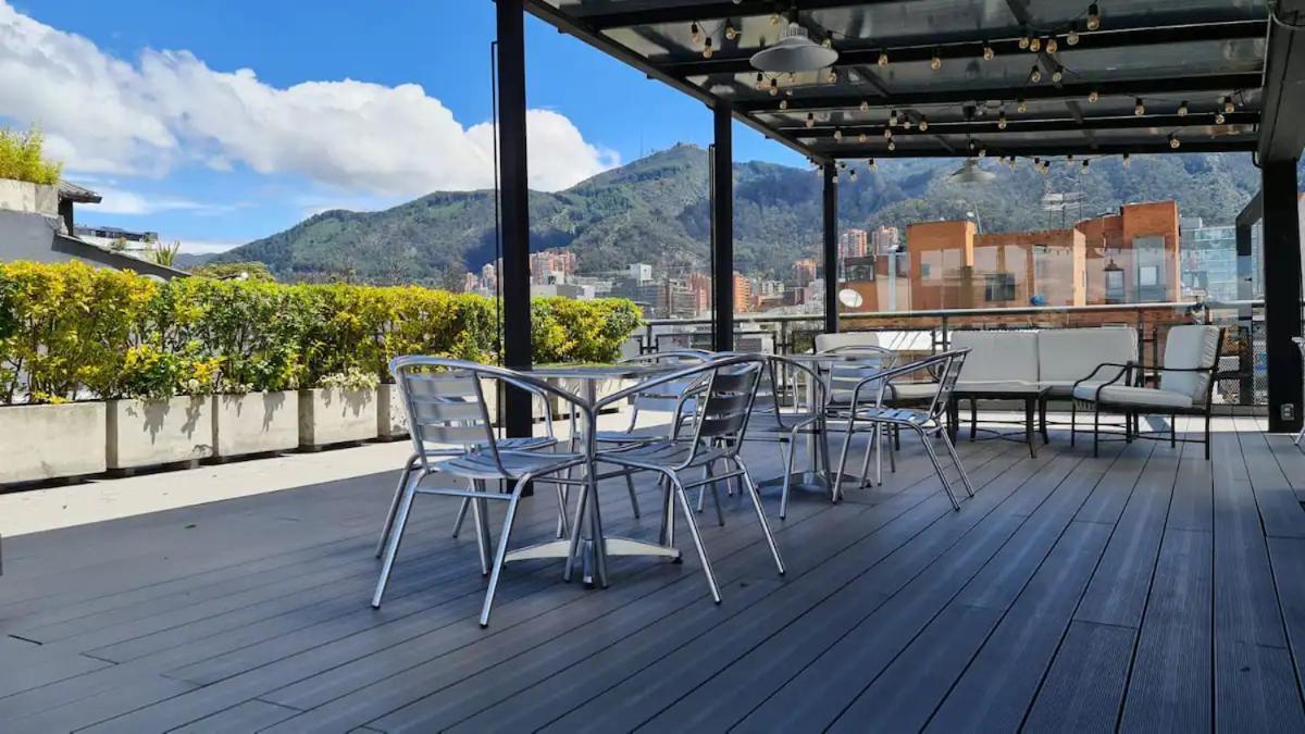 Apartamento Great Space In Perfect Area! Walk Everywhere! Bogotá