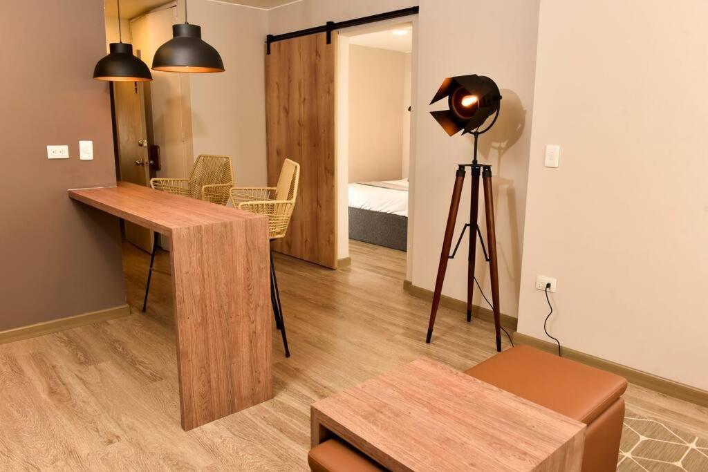Apartamento Great Space In Perfect Area! Walk Everywhere! Bogotá