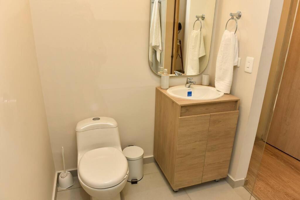 Great Space In Perfect Area! Walk Everywhere!