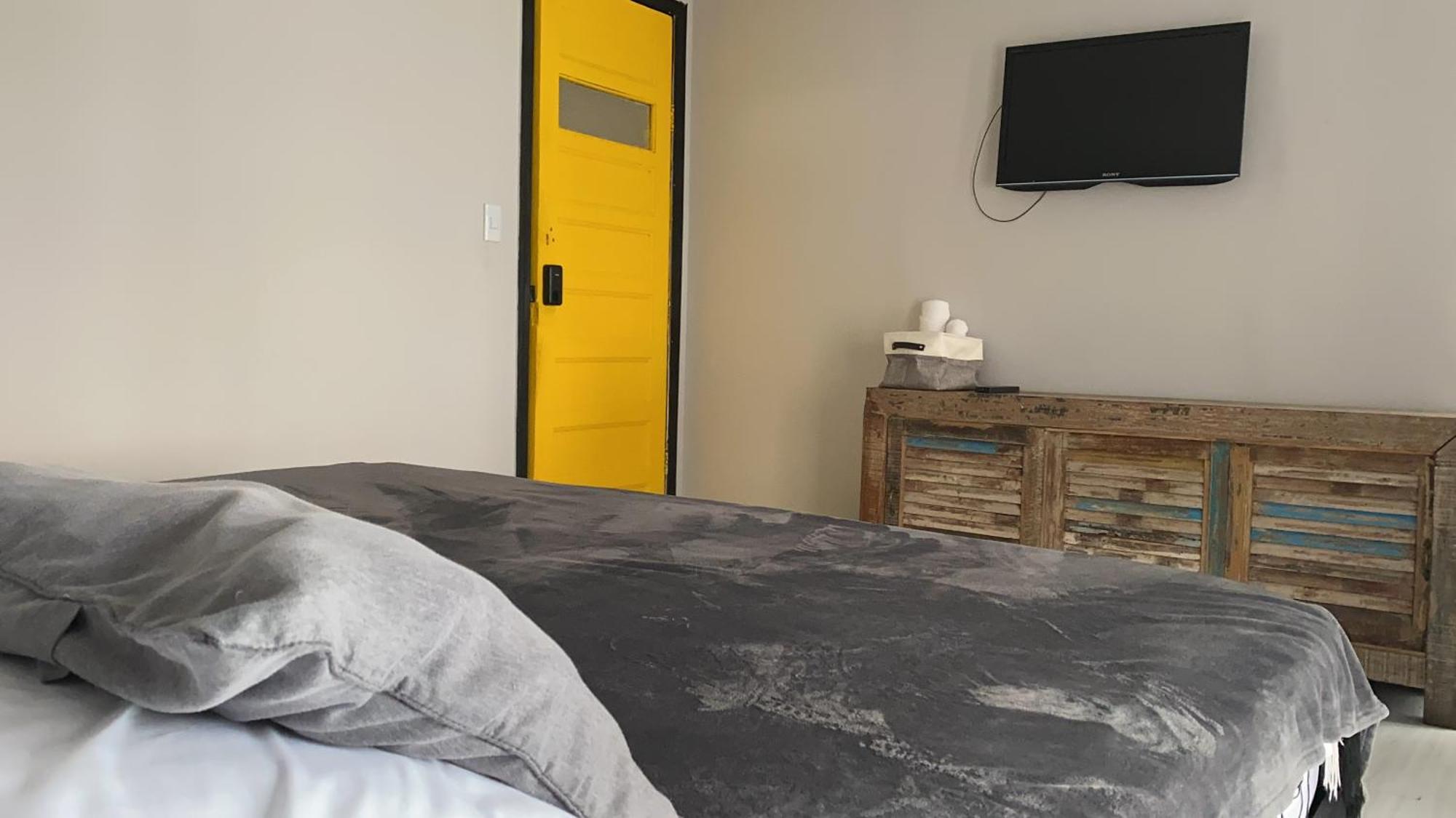 Fardo En - Zona T - Recepcion Digital 24h Guest house