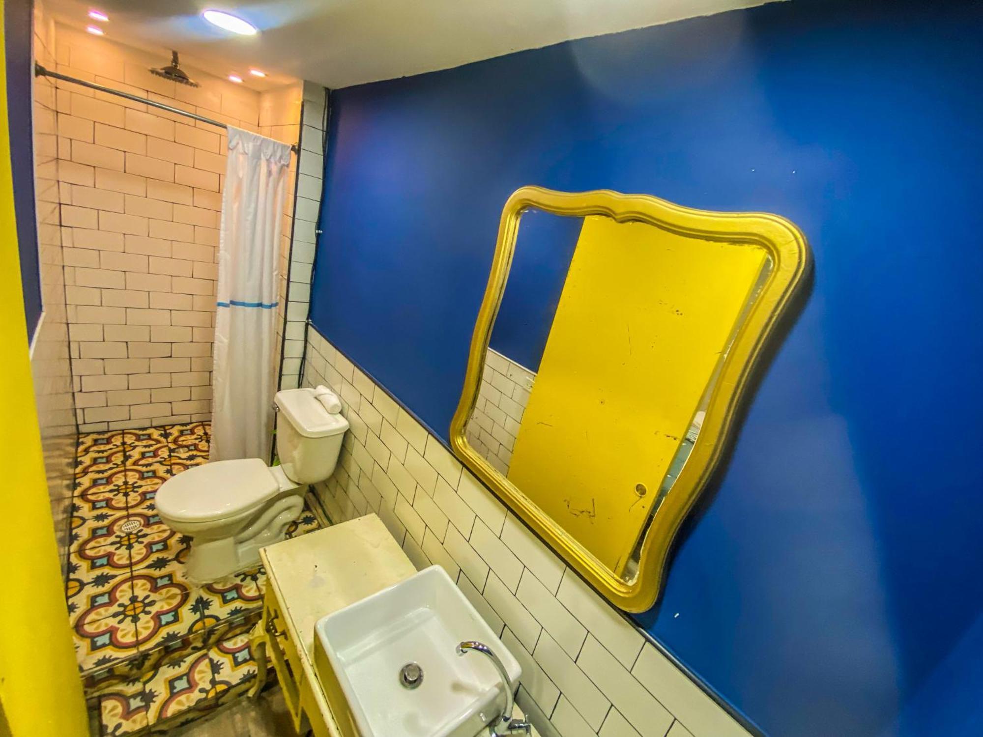 Fardo En - Zona T - Recepcion Digital 24h Guest house *