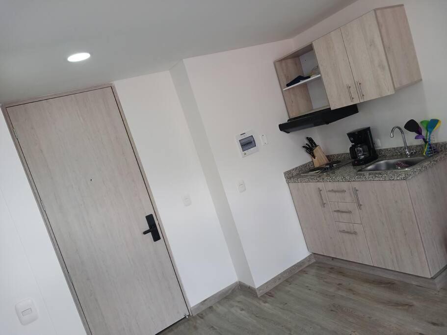 Apartamento Estudio Moderno, Vista Al Centro Y Monserrate
