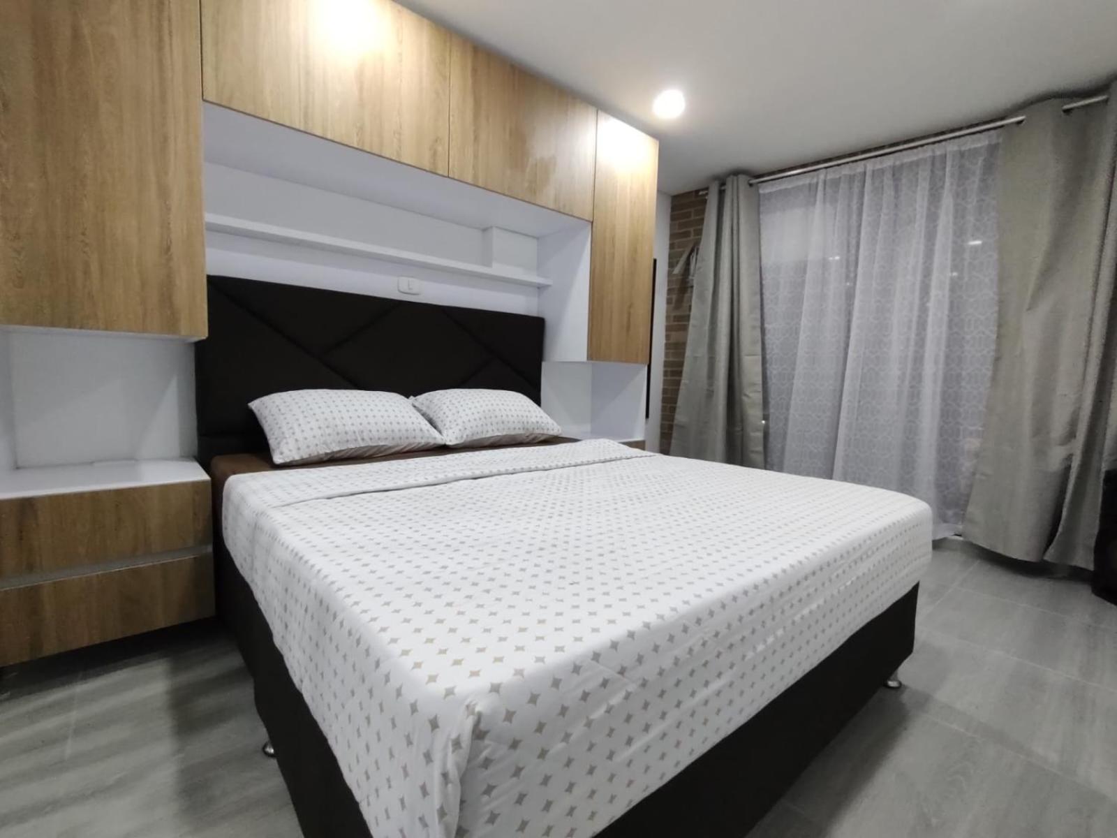 Apartamento Amoblado 144 *