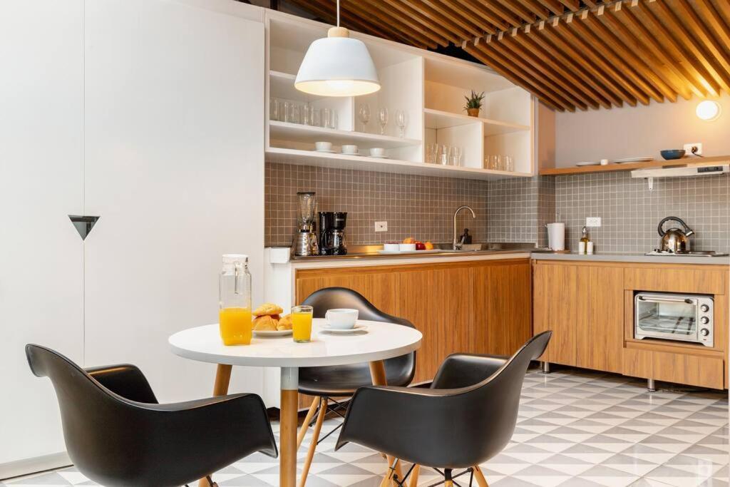 Apartamento Avj5 - Increible Y Amplio Aparta-loft En La Candelaria