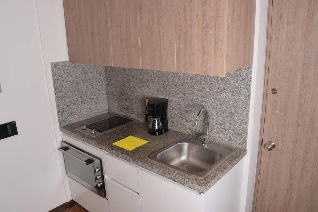 Apto Completo Central En Chapinero Apartment
