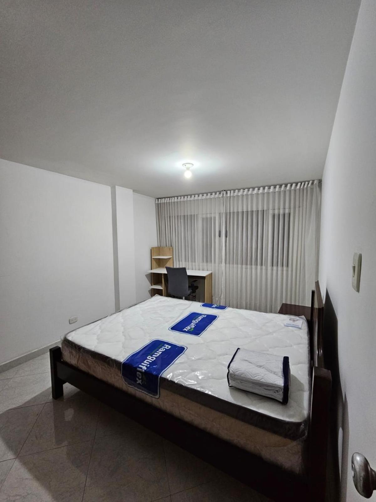Amueblada Chapinero Cerca A Universidades Y Vias Principales Habitación en casa particular Bogotá