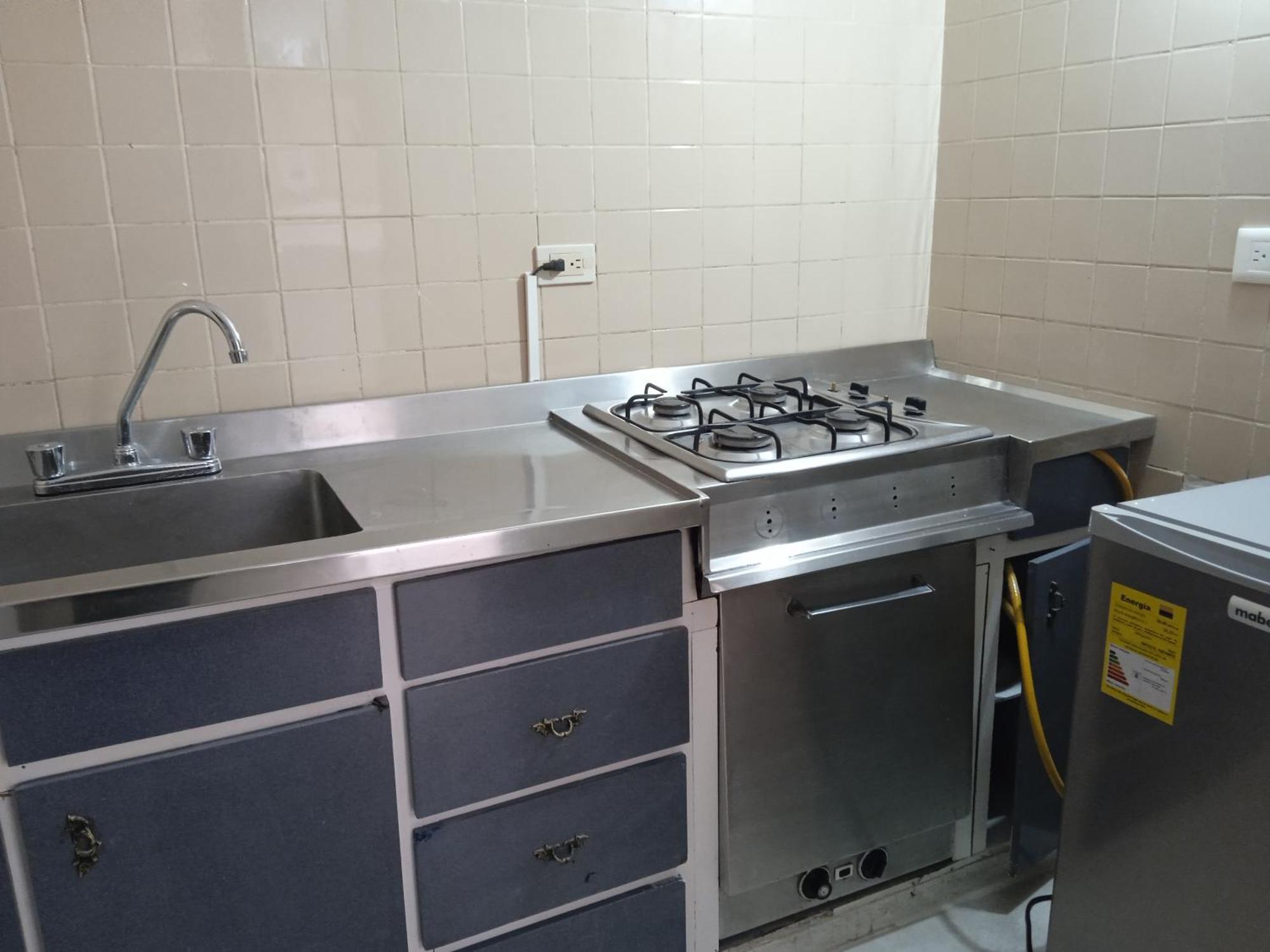 Habitación en casa particular Amueblada Chapinero Cerca A Universidades Y Vias Principales